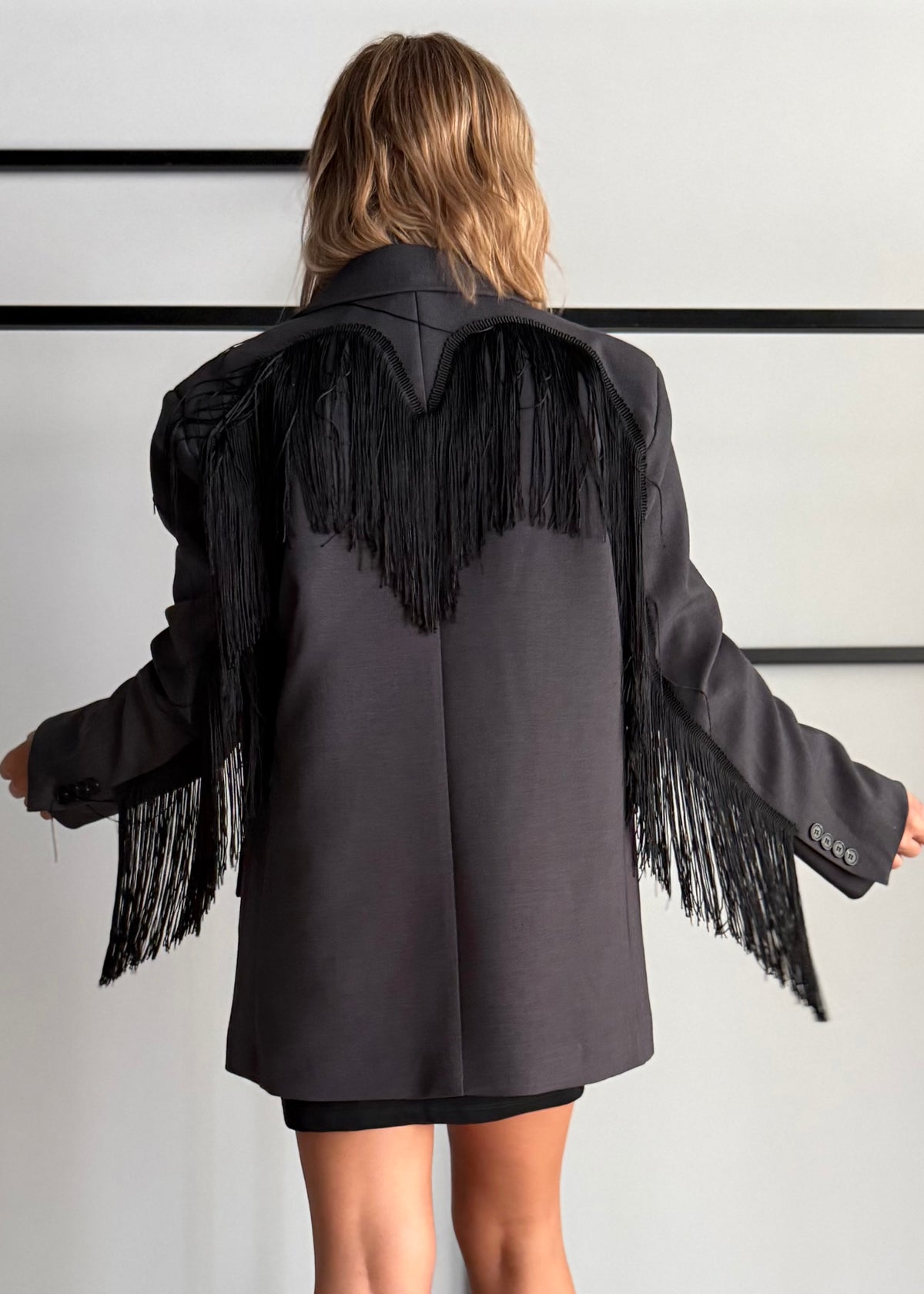 Blazer oversize con frange