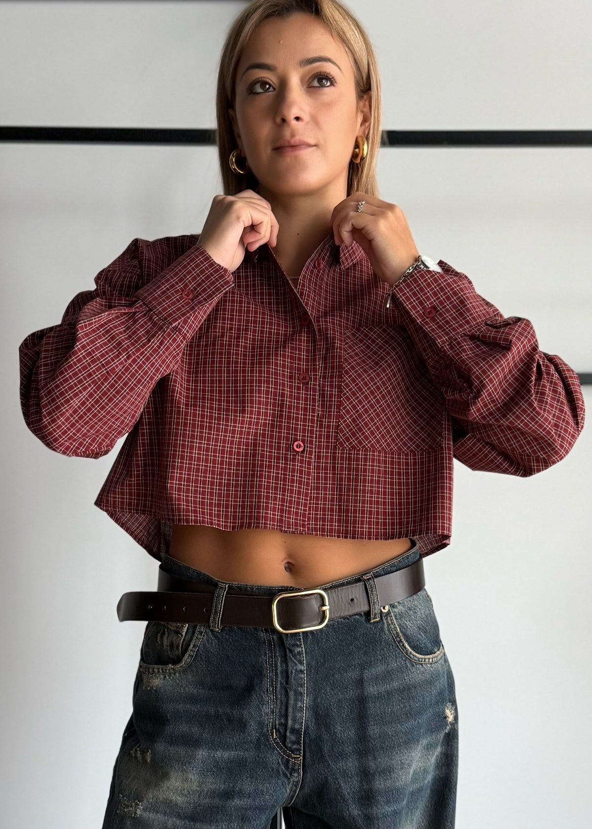 Camicia cropped a quadri con taschino