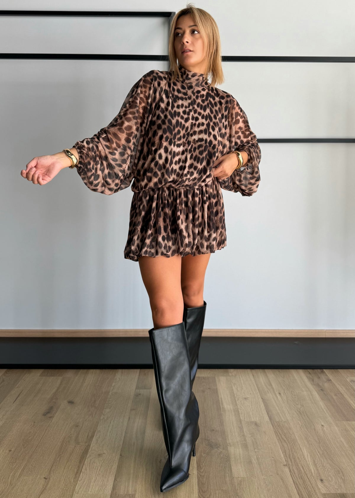 Abito animalier cutout