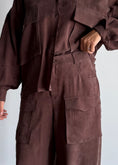 Carica l'immagine nel visualizzatore della galleria, Pantalone cargo wide leg moro - ZAHJR
