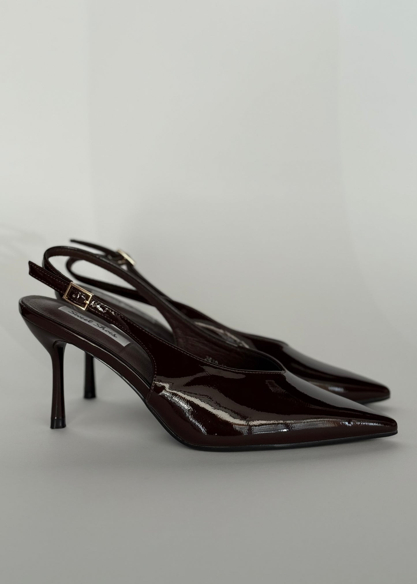 Décolleté slingback vernice