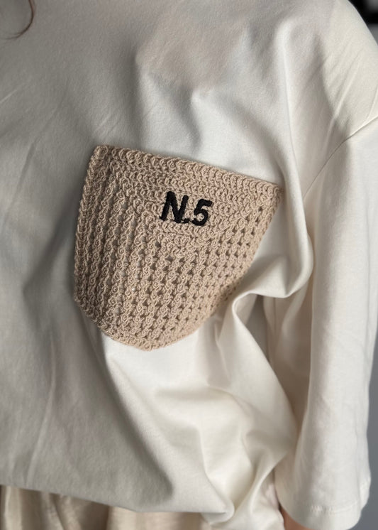 T-shirt KONTATTO con taschino crochet