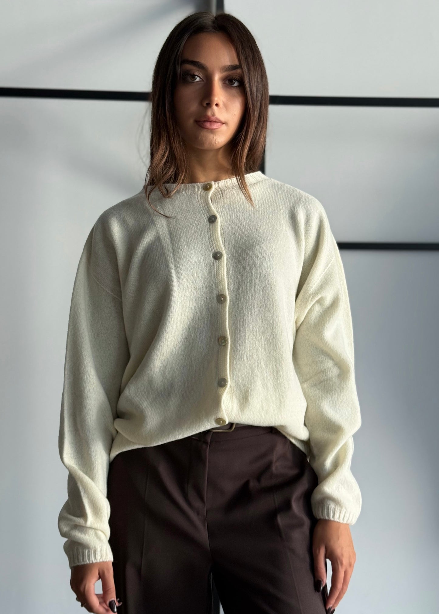 Cardigan corto in maglia -KONTATTO