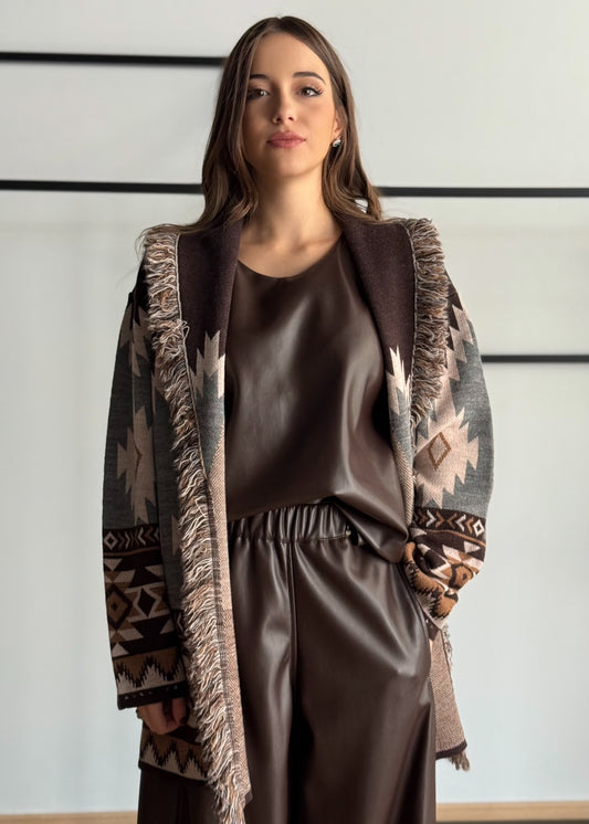 Cardigan jacquard etnico con frange e cintura -KONTATTO