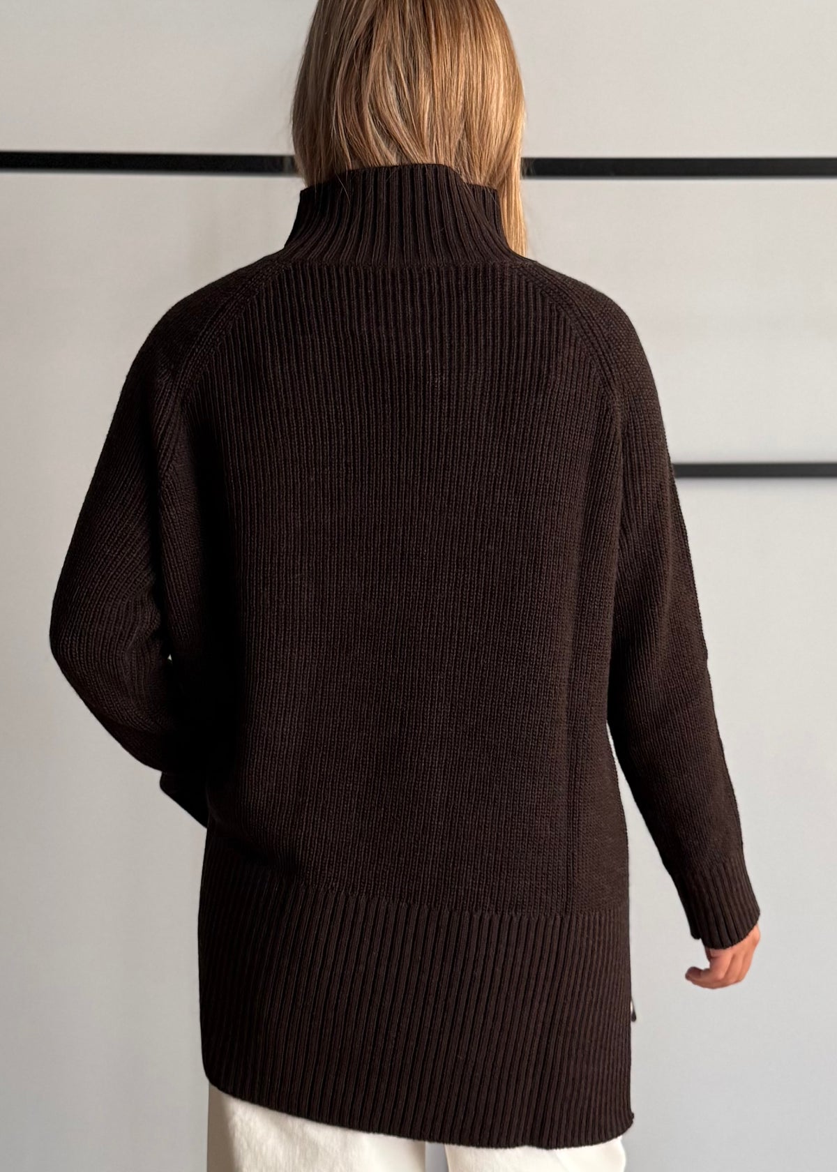 Maglia moka modello cratere con spacchi - KONTATTO