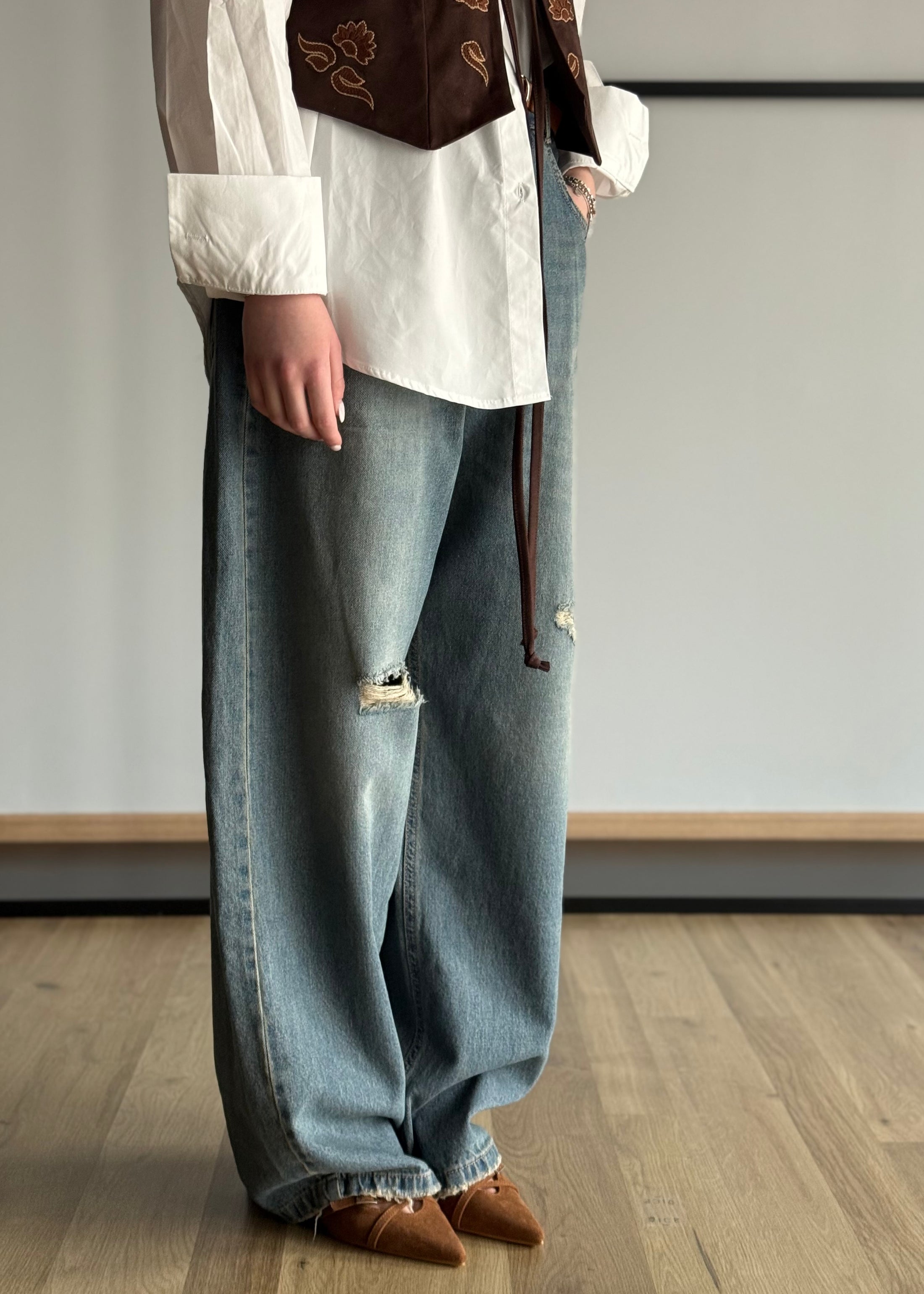 Jeans KONTATTO modello wide leg