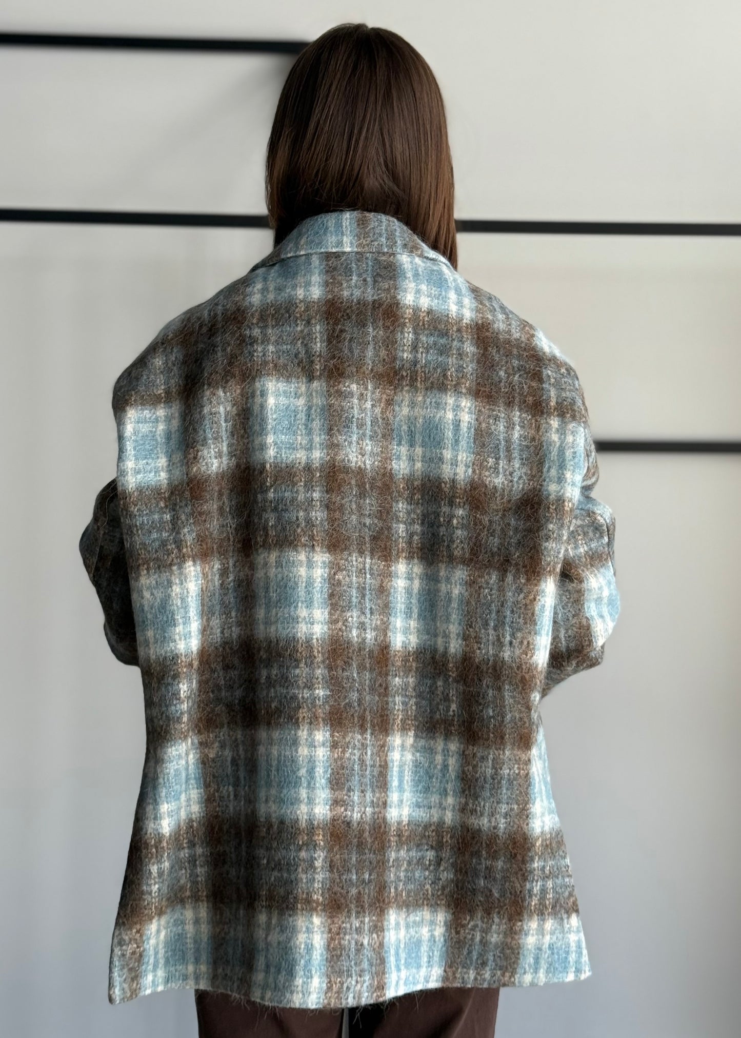 Giacca oversize a quadri in lana con spille decorative - ZAHJR