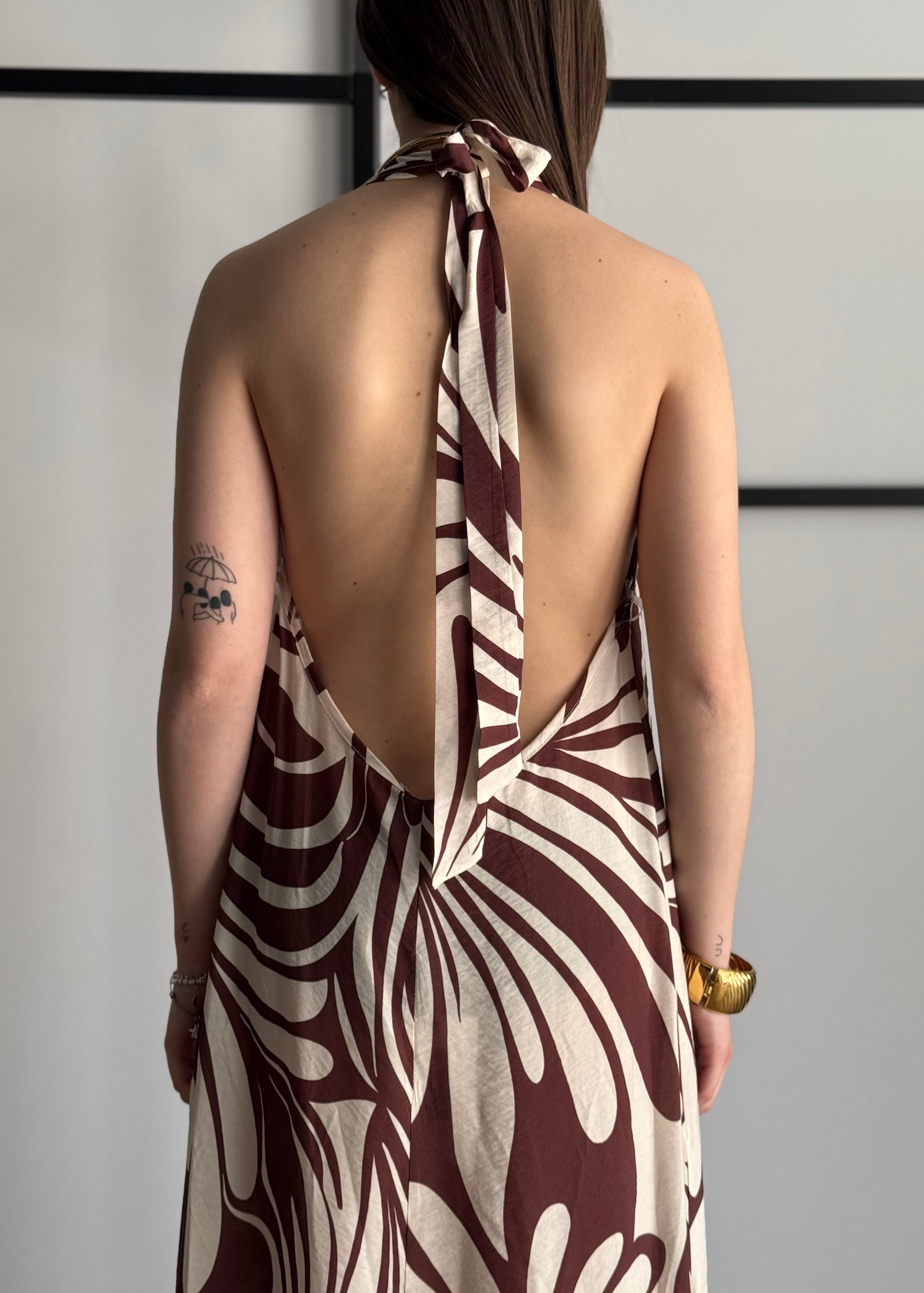 Abito lungo KIKISIX con scollo halter