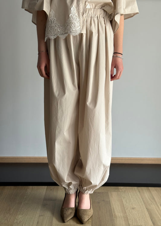 Pantaloni KIKISIX jogger