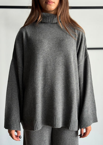 Maglia dolcevita oversize -KONTATTO