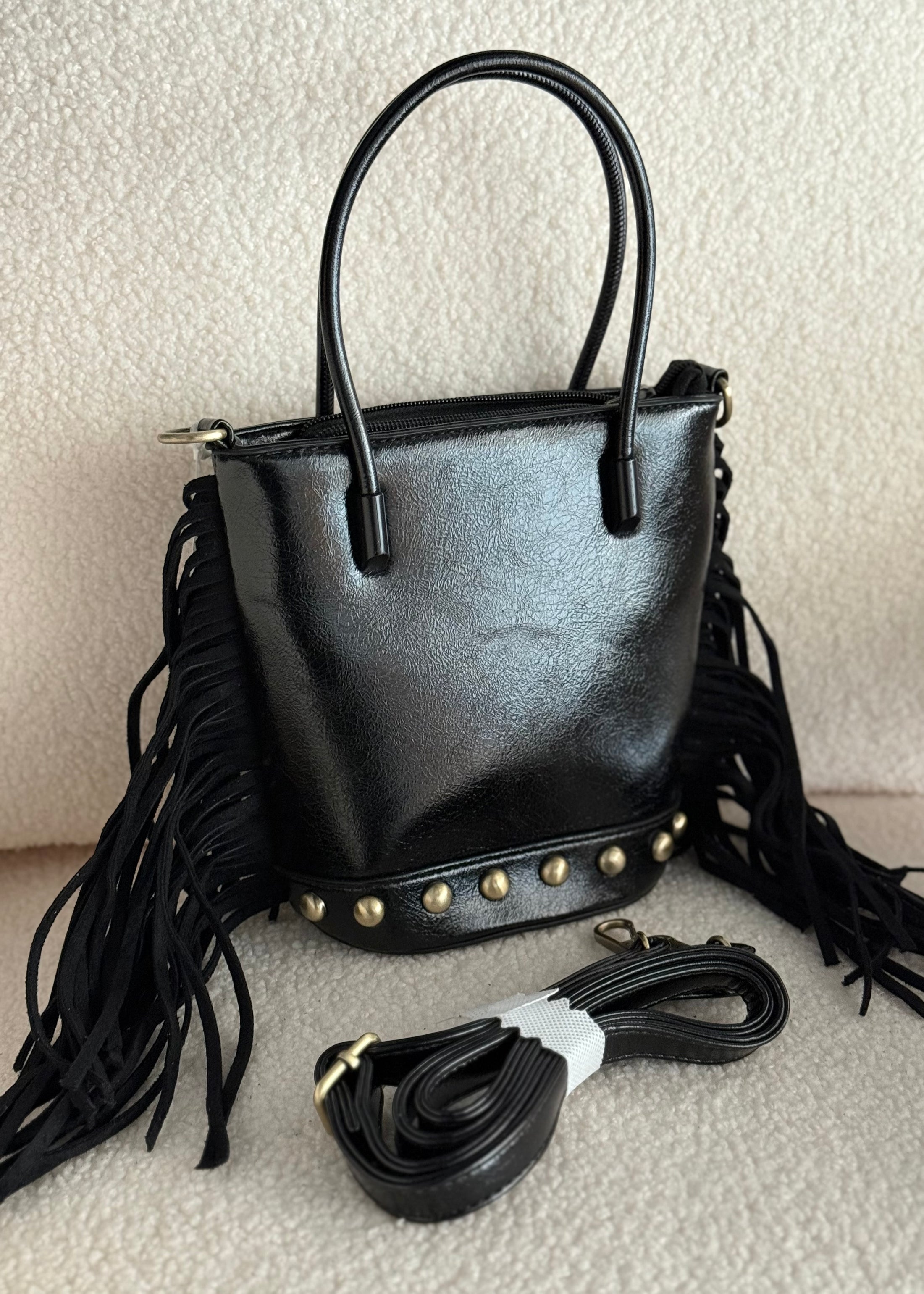 Borsa THEVICE con frange e borchie nera