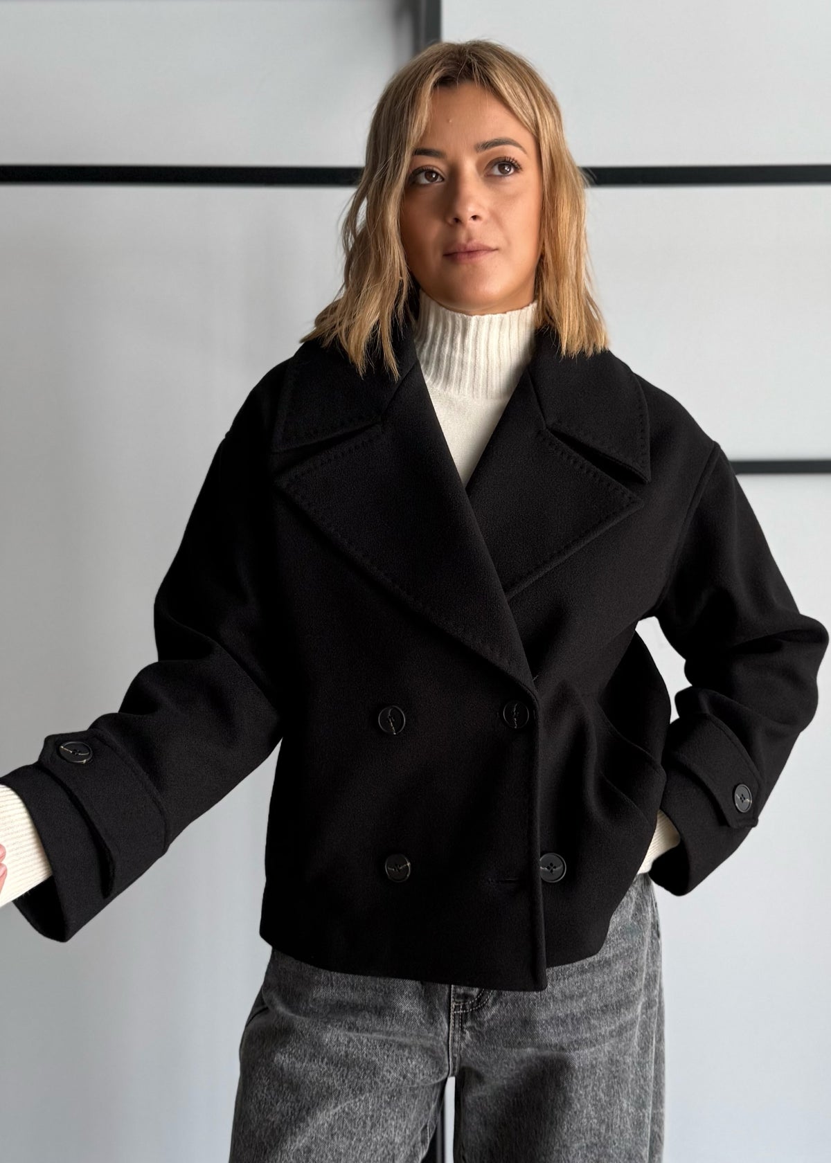 Cappotto doppiopetto nero con maxi revers - ZAHJR