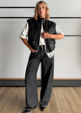 Carica l'immagine nel visualizzatore della galleria, Gilet biker effetto pelle - PHILIALOFT

