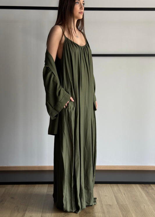 Abito lungo ZAHJR in satin militare