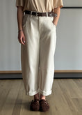 Carica l'immagine nel visualizzatore della galleria, Pantalone balloon ZAHJR latte
