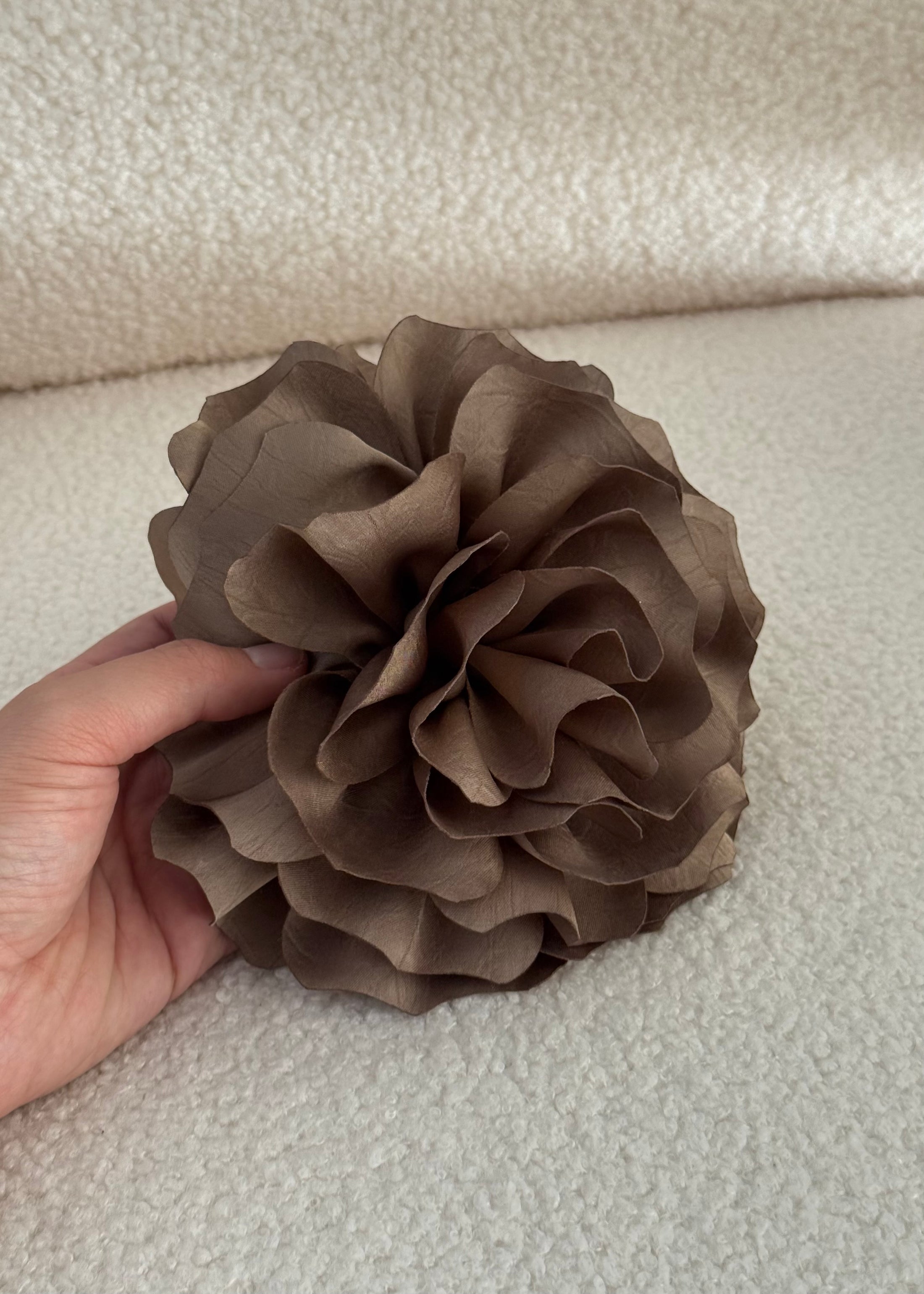 Spilla bloom rose
