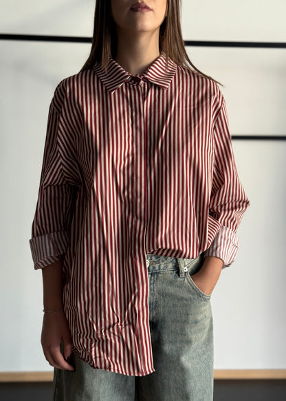 Camicia oversize a righe rosse e bianche