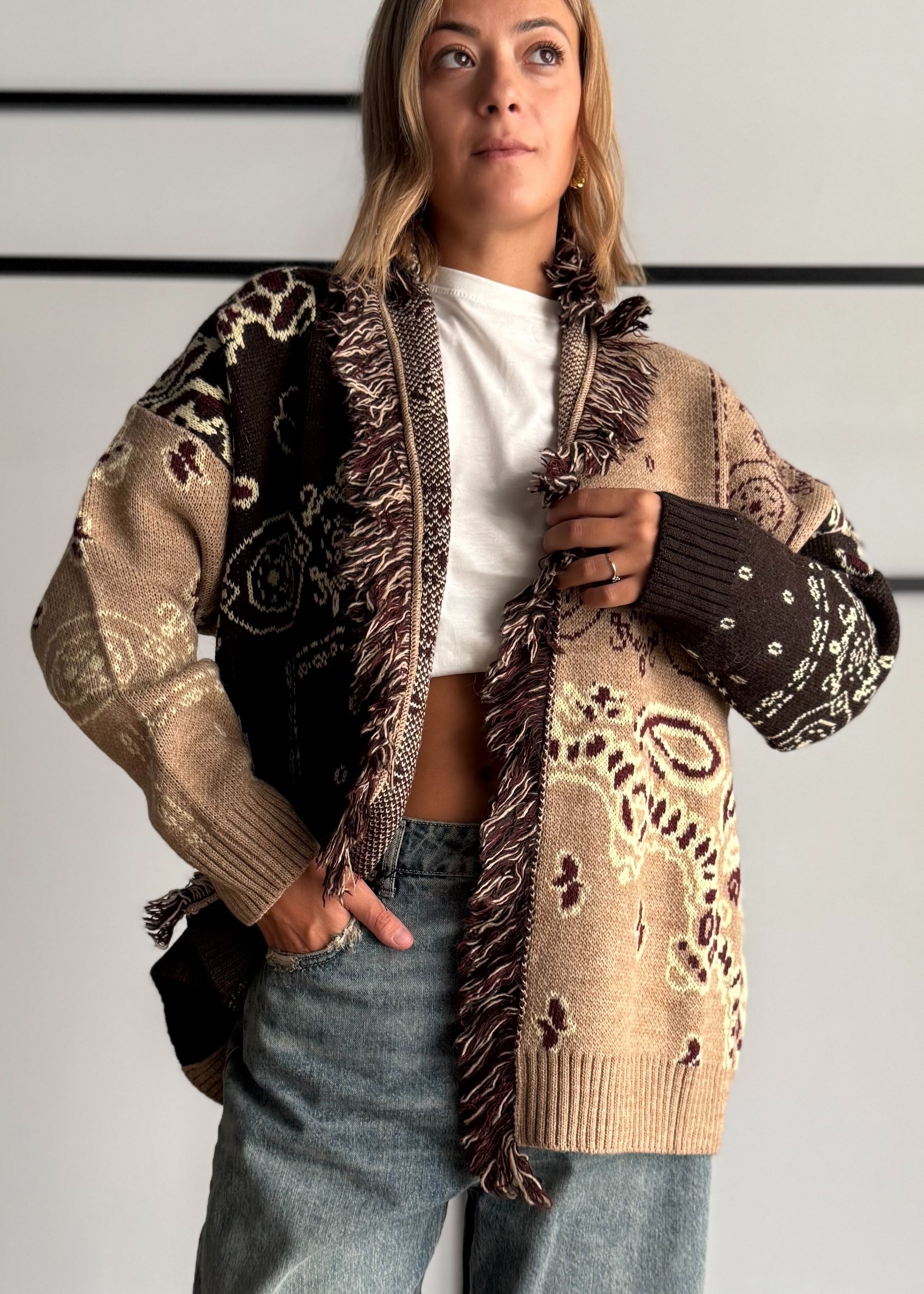 Cardigan jacquard con frange moka - KONTATTO
