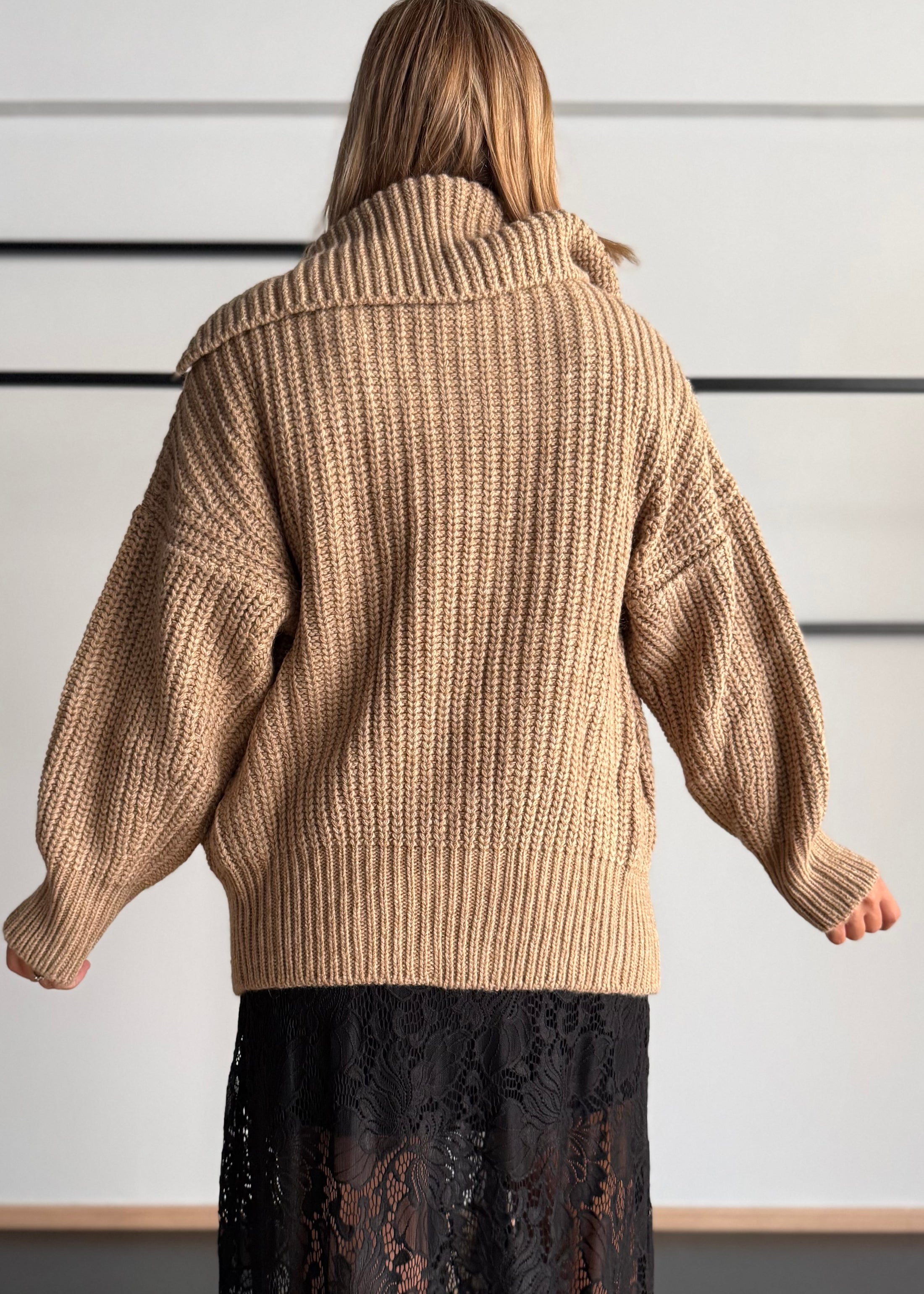Cardigan mastice con maxi collo e zip - KONTATTO