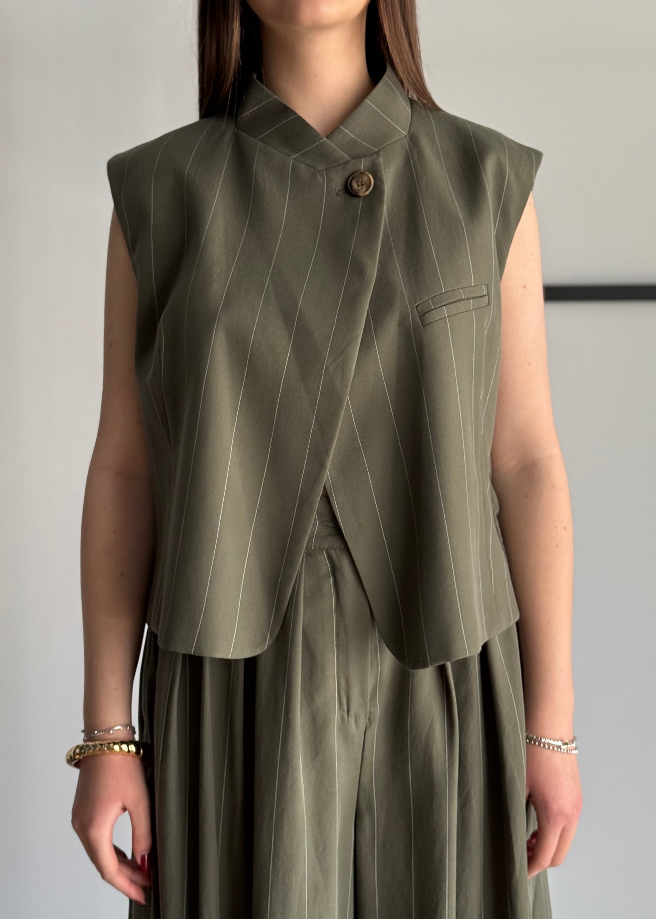 Gilet KONTATTO gessato verde militare