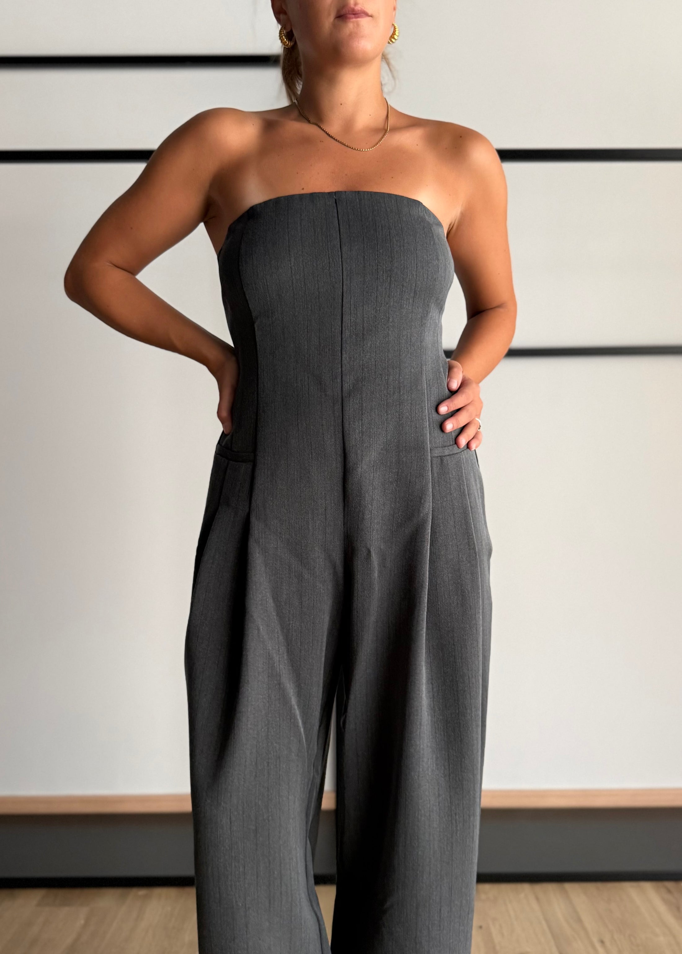 Tuta grigia gessata bustier - KONTATTO