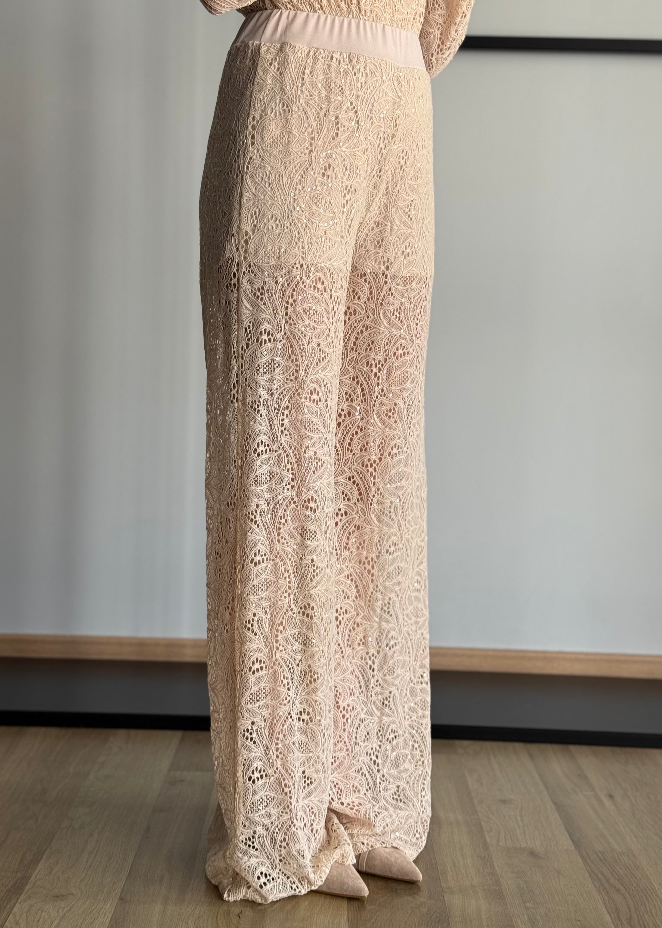 Pantalone ZAHJR in pizzo latte