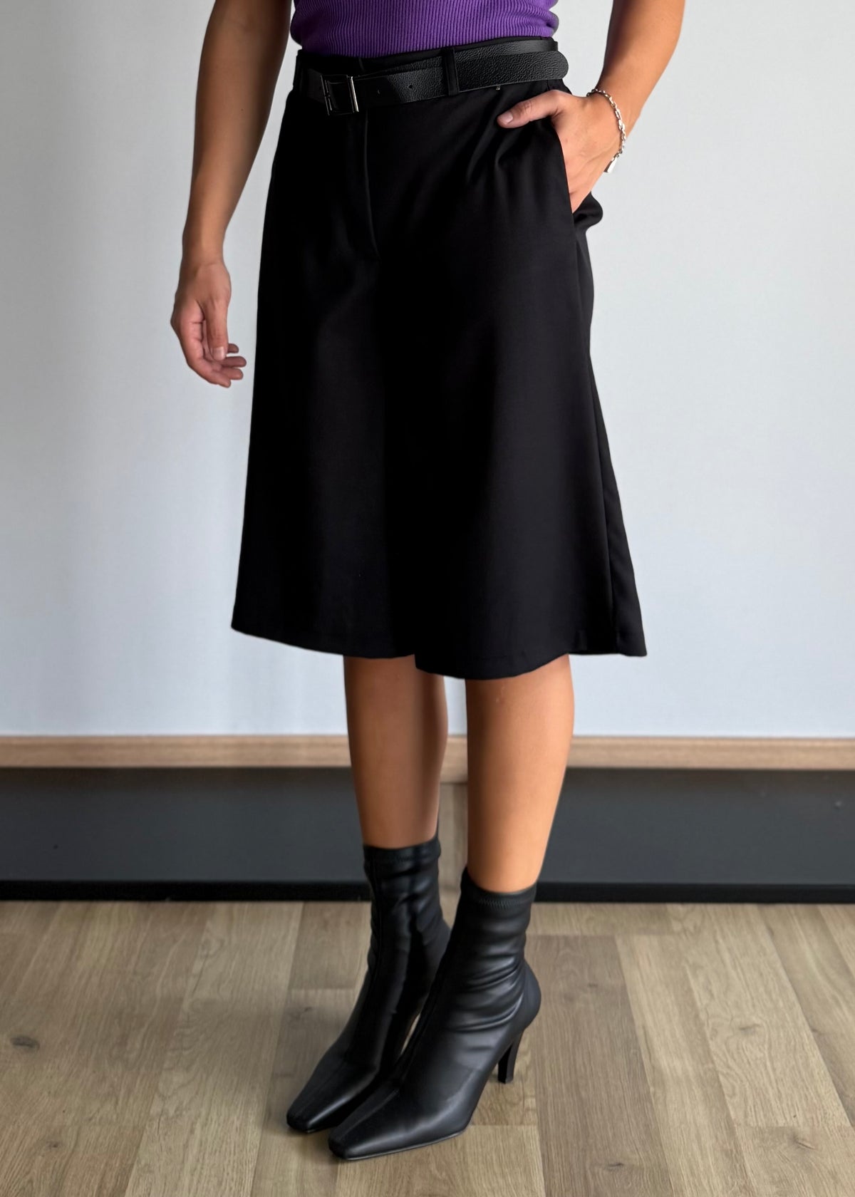 Bermuda Nero con cintura - PHILIALOFT