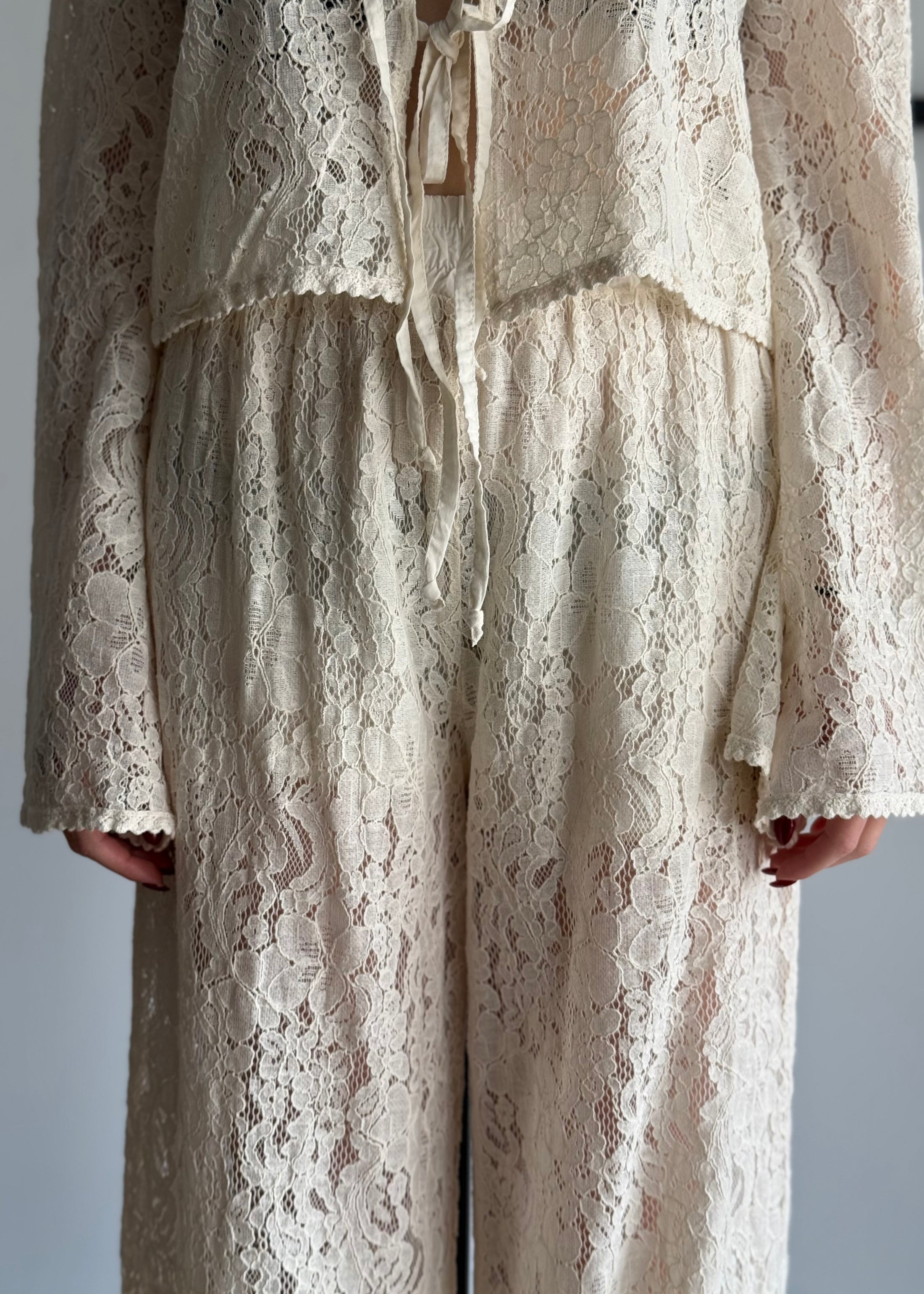 Pantalone KIKISIX in pizzo
