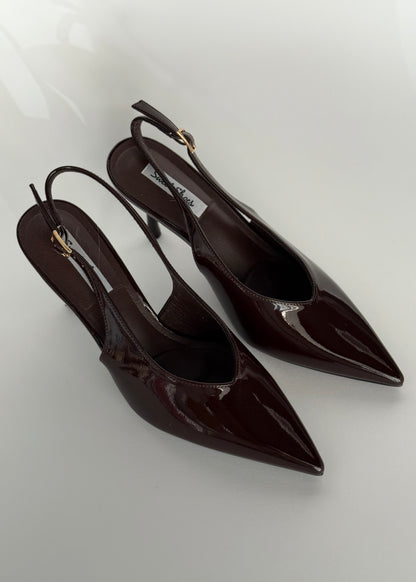 Décolleté slingback vernice