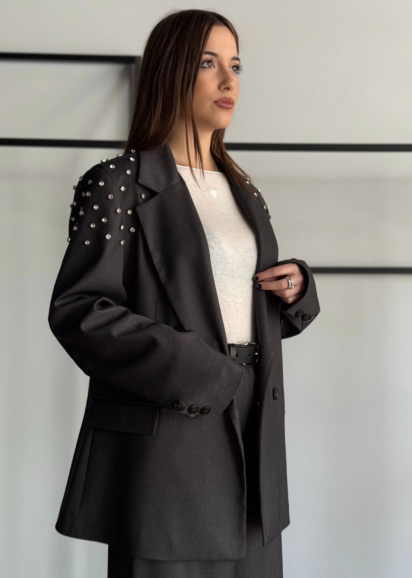 Blazer ZAHJR con spalle tempestate di strass