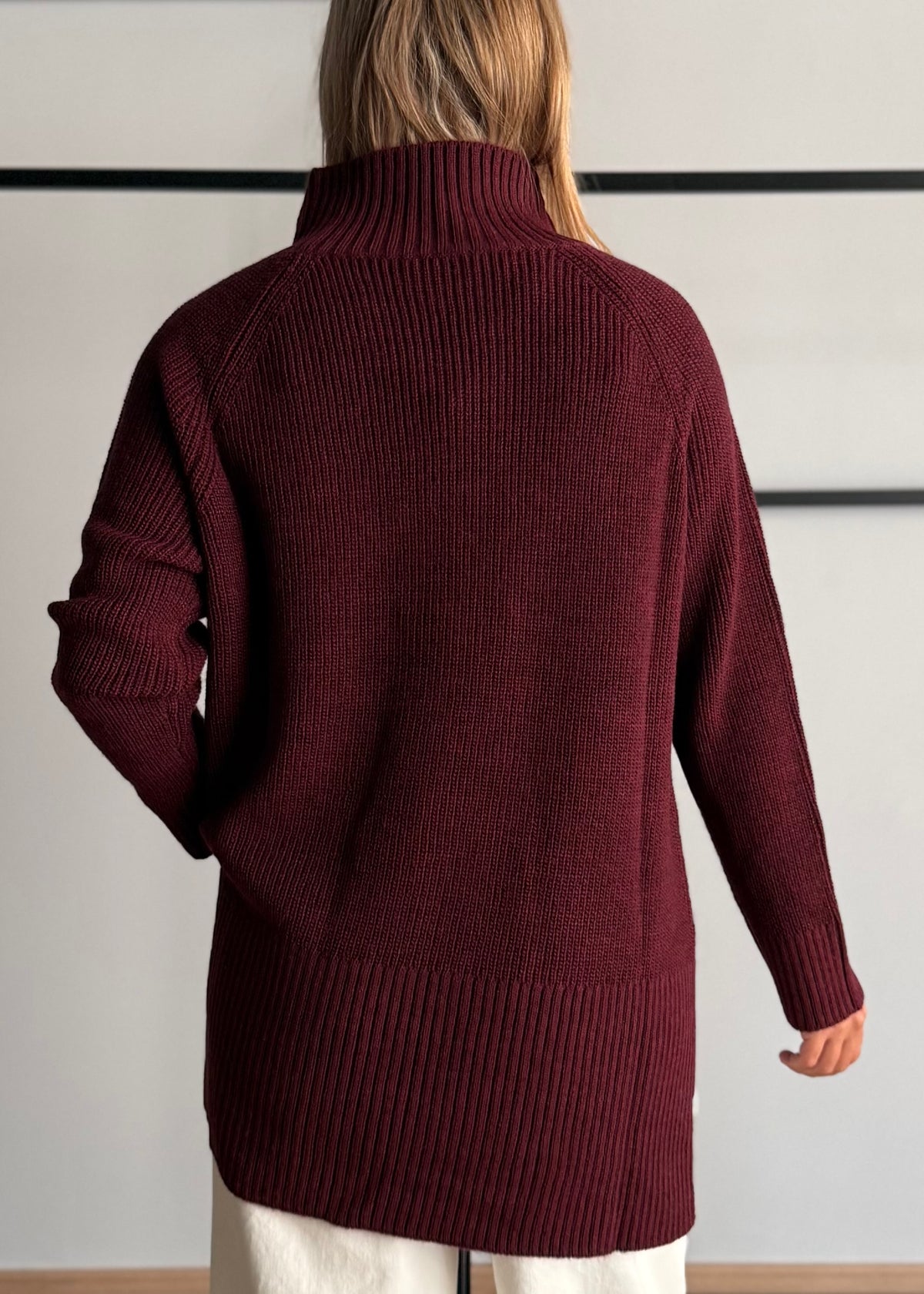 Maglia marsala modello cratere con spacchi - KONTATTO