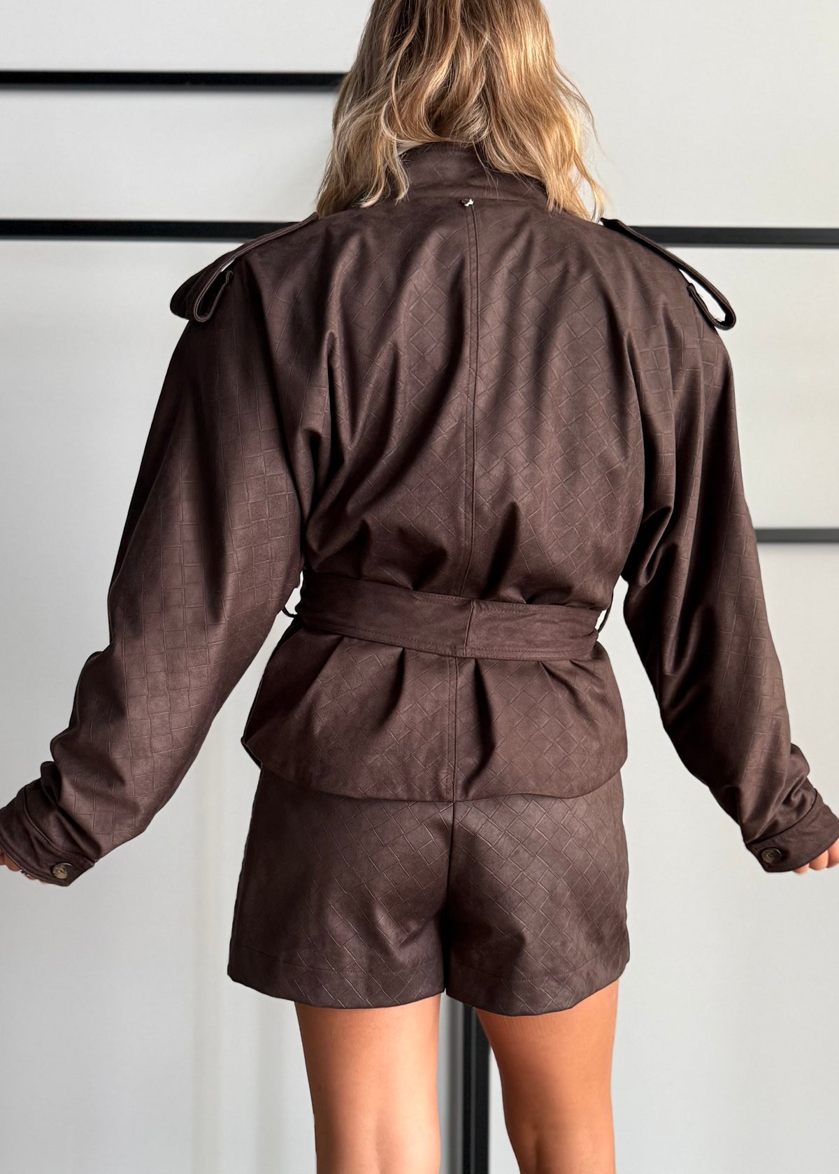Giacca in suede moro con cintura - PHILIALOFT