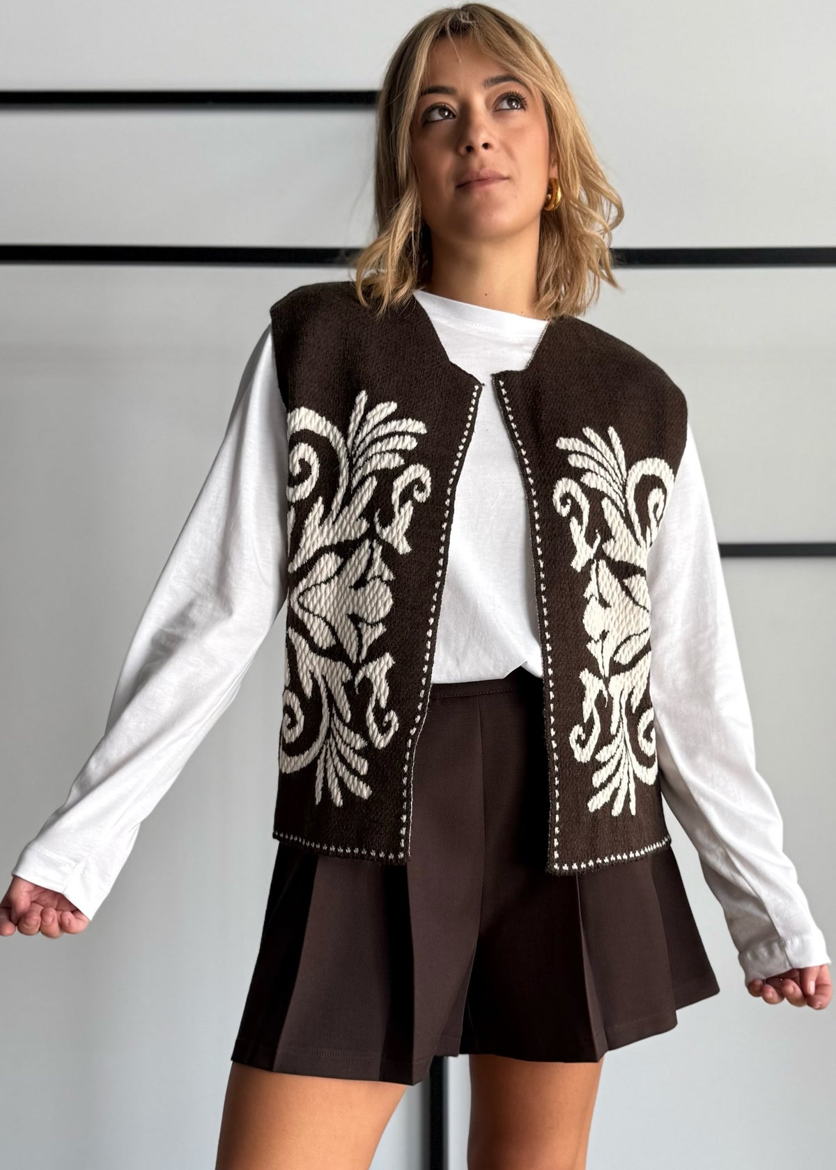 Gilet moro con ricami panna - ZAHJR
