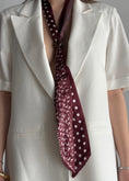 Carica l'immagine nel visualizzatore della galleria, Blazer monopetto ZAHJR con foulard
