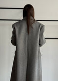 Carica l'immagine nel visualizzatore della galleria, Cappotto JUSTWEST doppiopetto oversize
