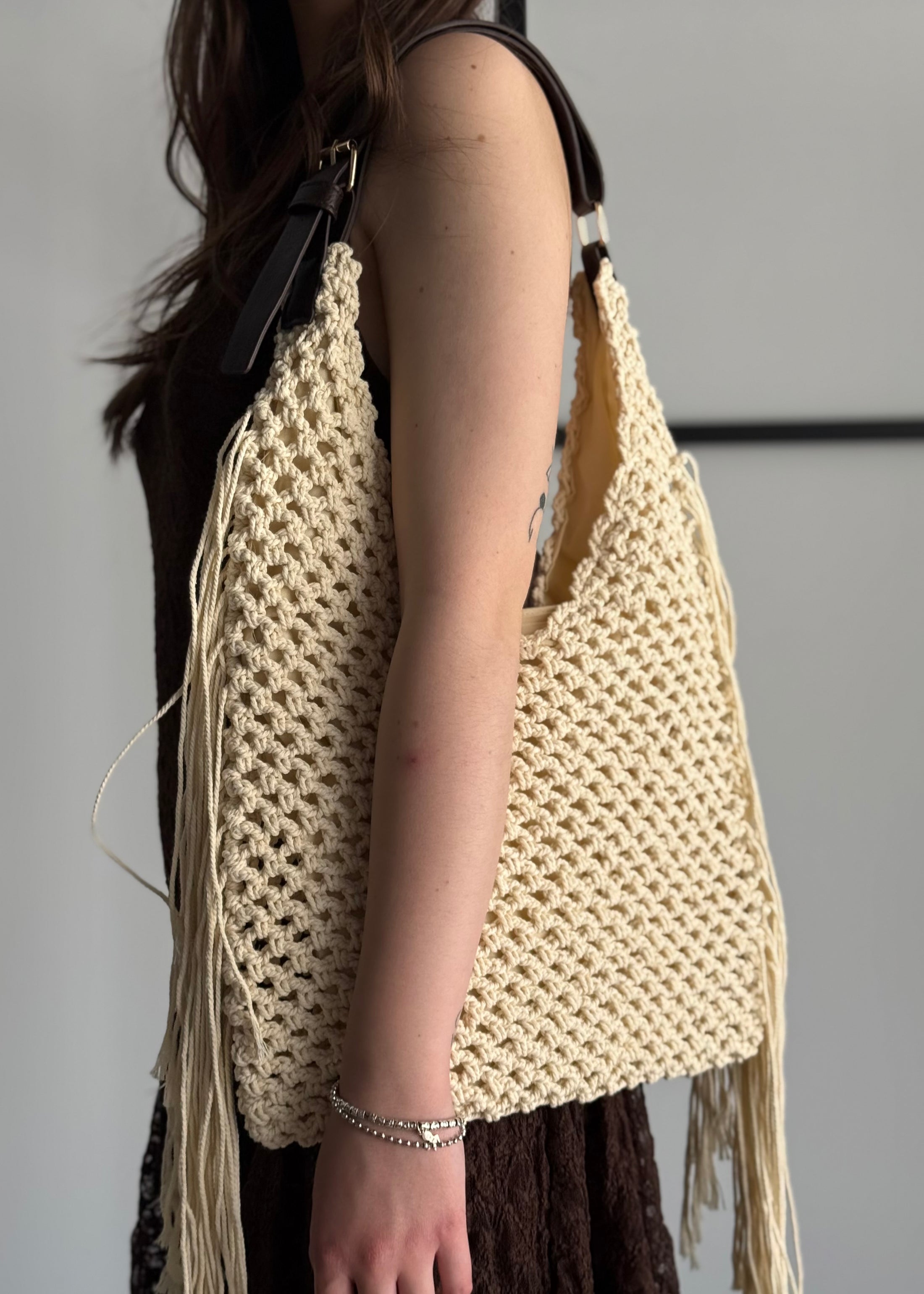 Borsa crochet panna con frange