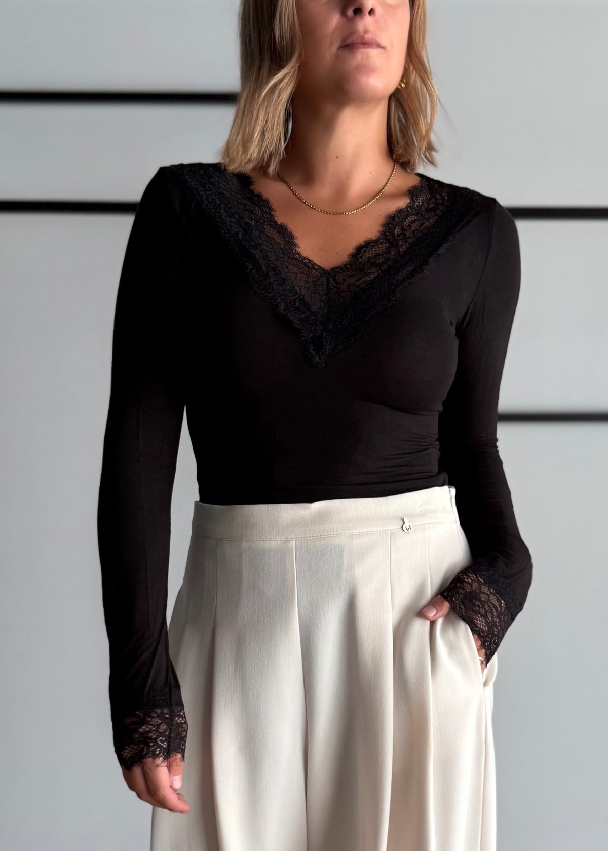 Body nero con pizzo