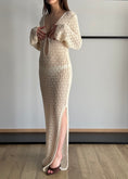 Carica l'immagine nel visualizzatore della galleria, Abito lungo crochet panna con scollo profondo
