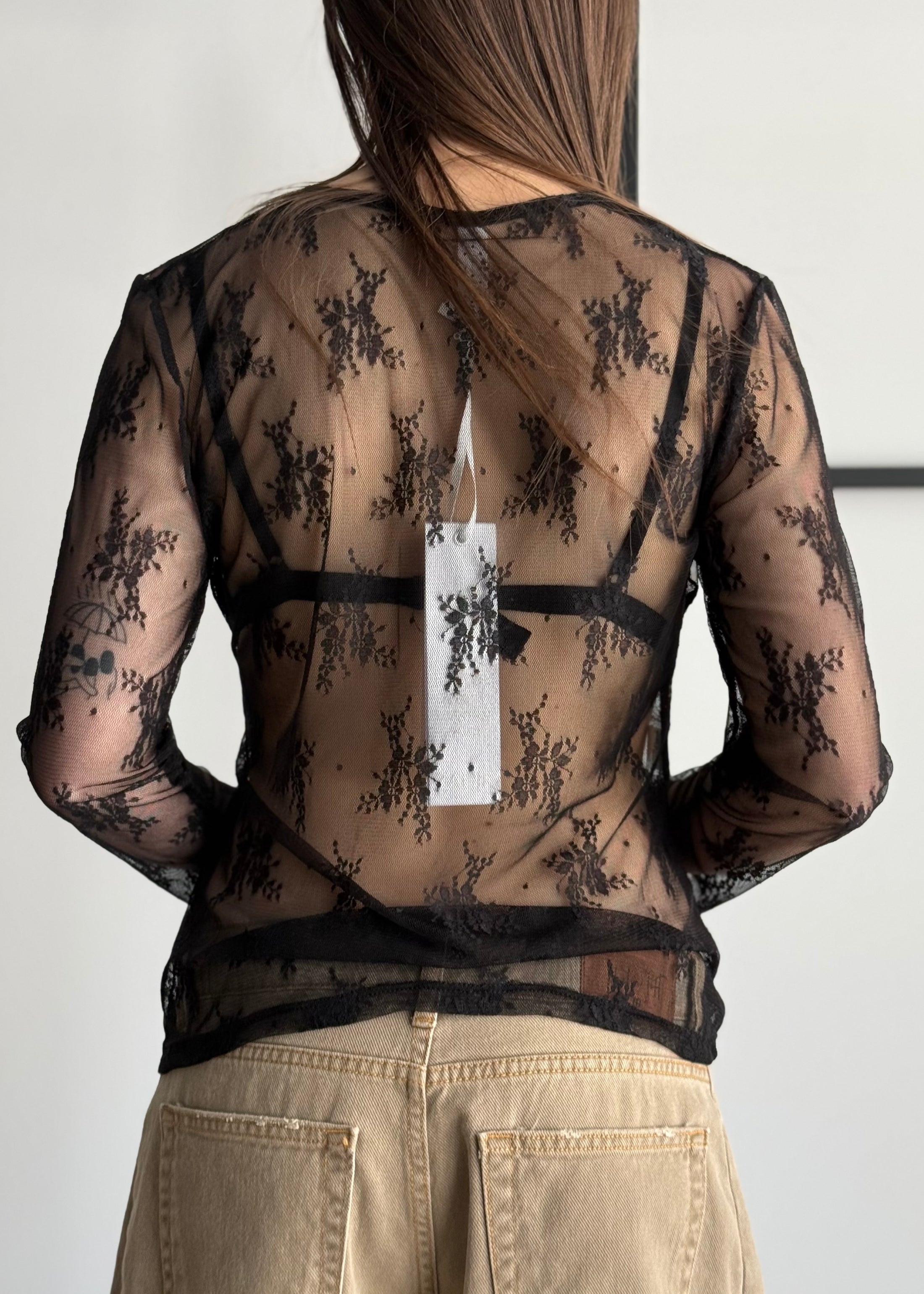 Maglia ZAHJR in tulle trasparente con ricami