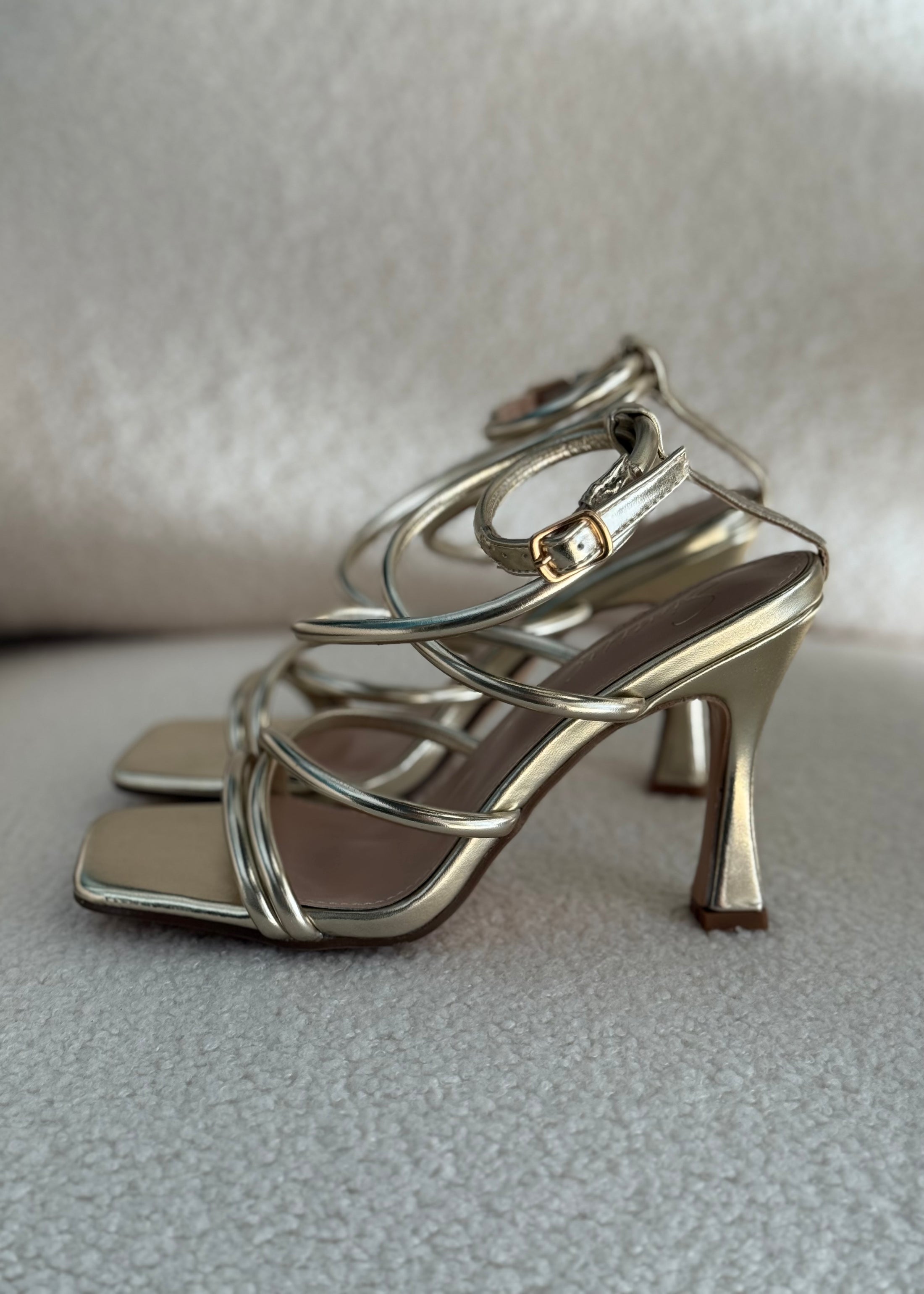 Sandali oro THEVICE con cinturini