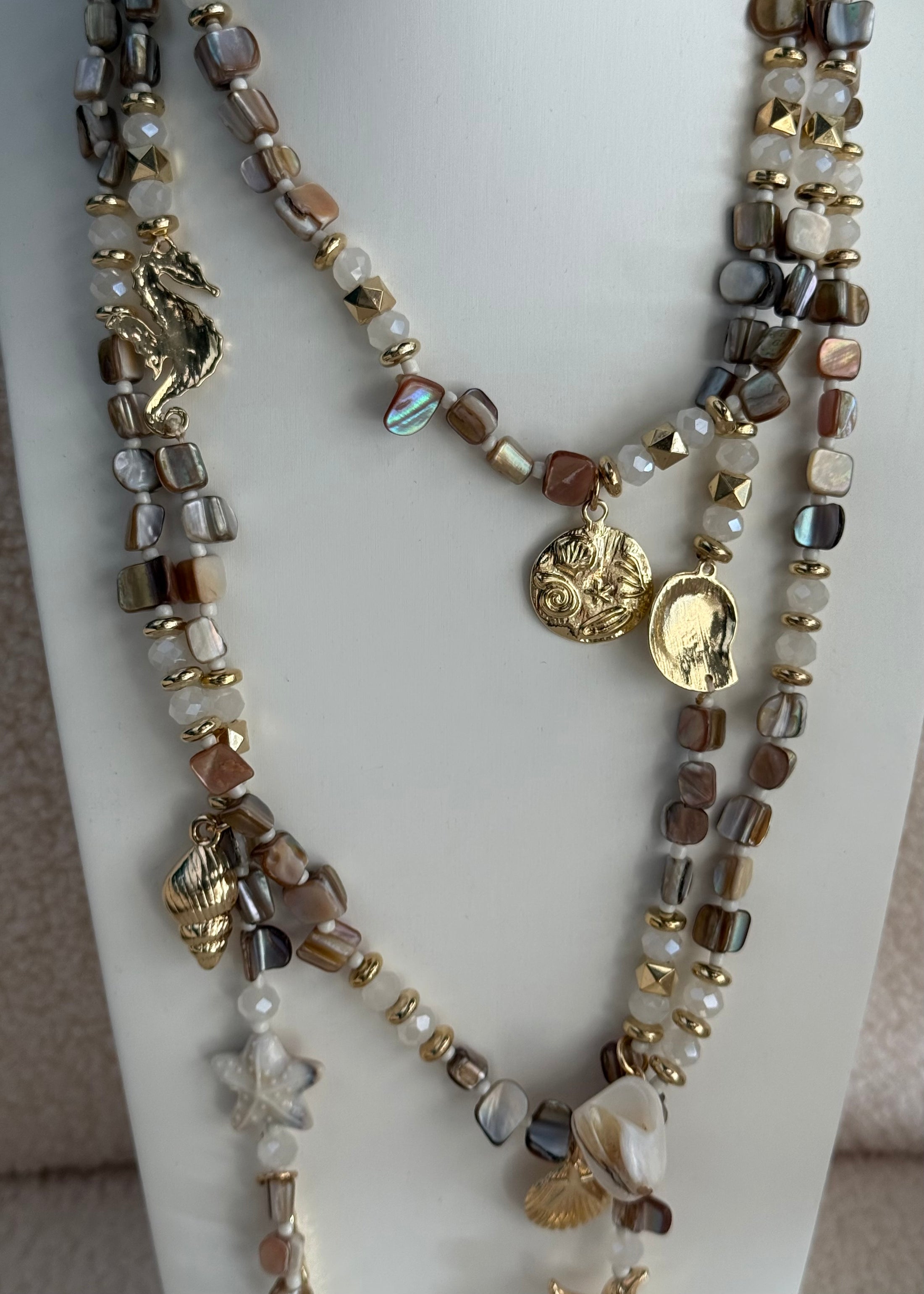 Collana lunga charms
