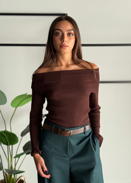 Maglia a coste con scollo Bardot -KONTATTO