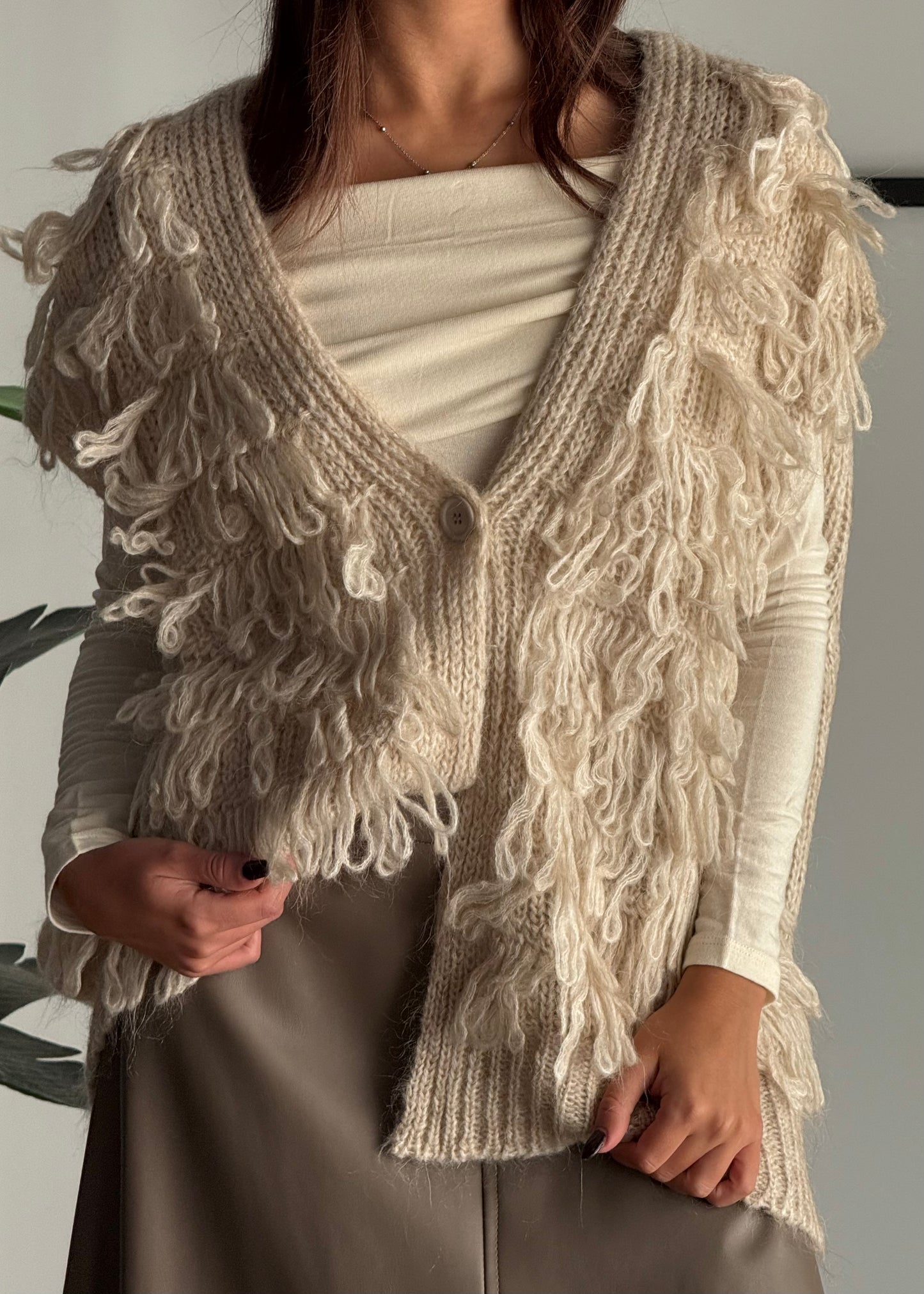Gilet con frange -KONTATTO