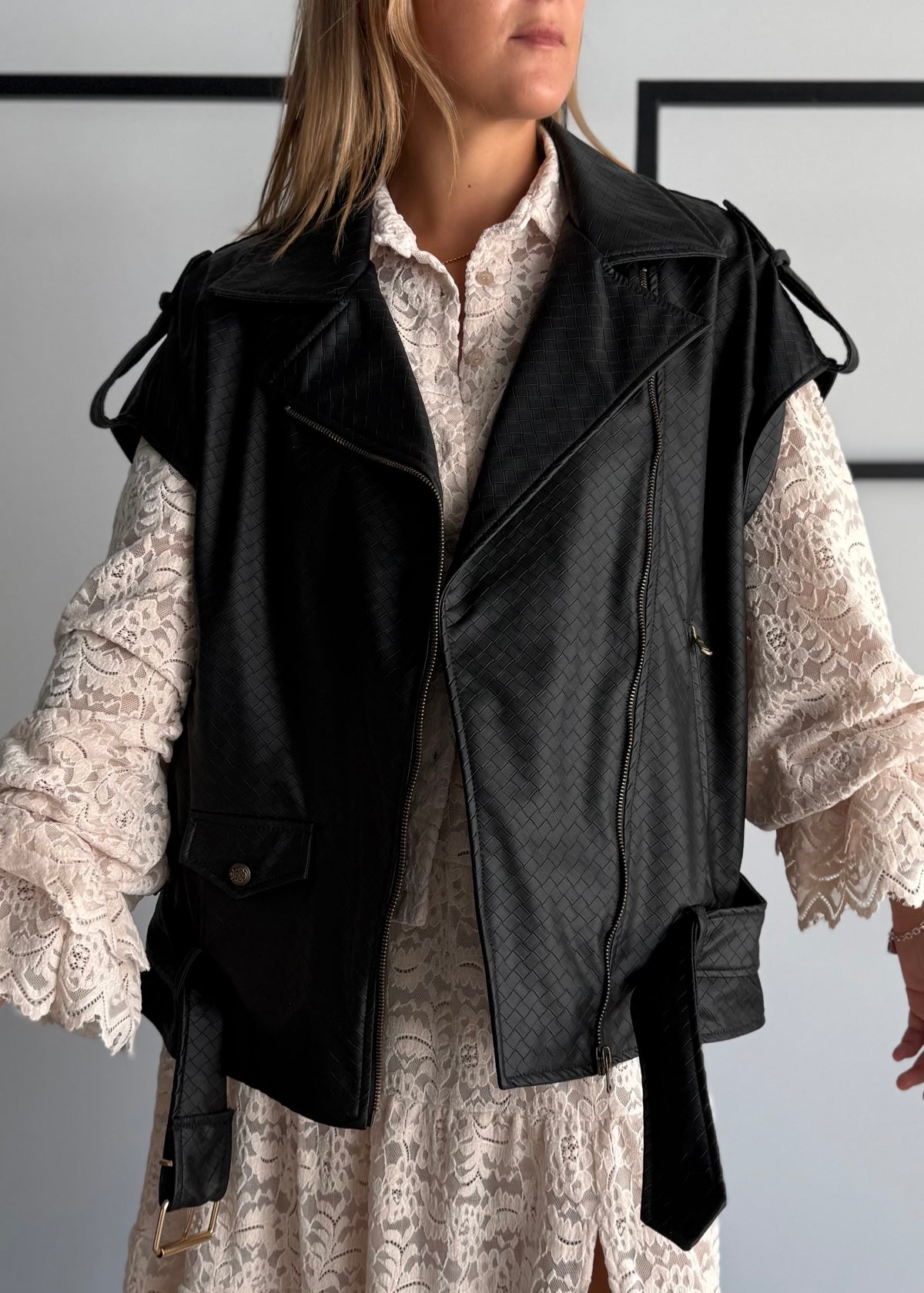 Gilet biker nero effetto pelle intrecciata - ZAHJR