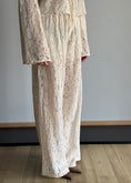 Carica l'immagine nel visualizzatore della galleria, Pantalone KIKISIX in pizzo

