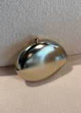 Carica l'immagine nel visualizzatore della galleria, Clutch gold effetto specchio
