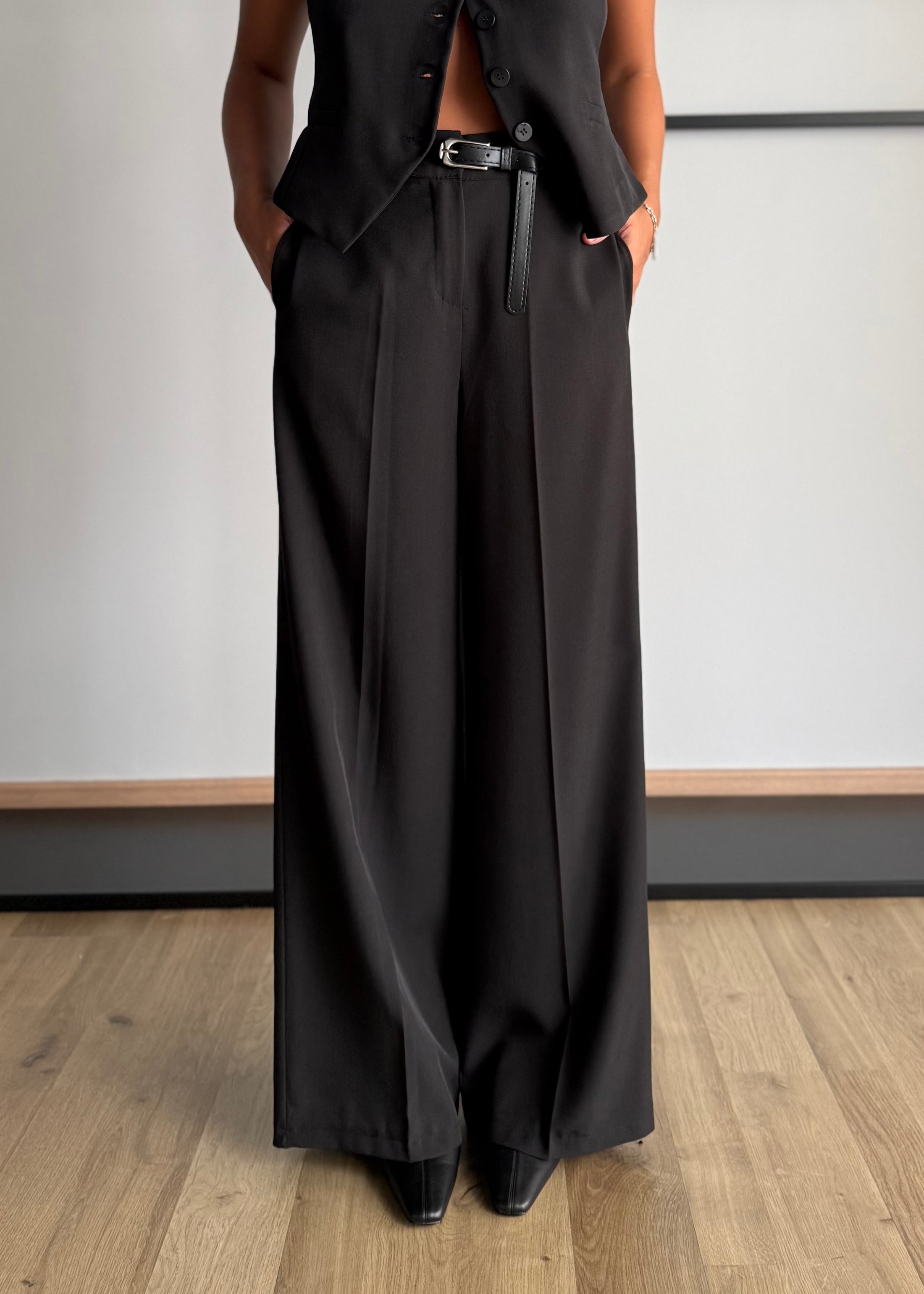 Pantalone nero palazzo con cintura - ZAHJR