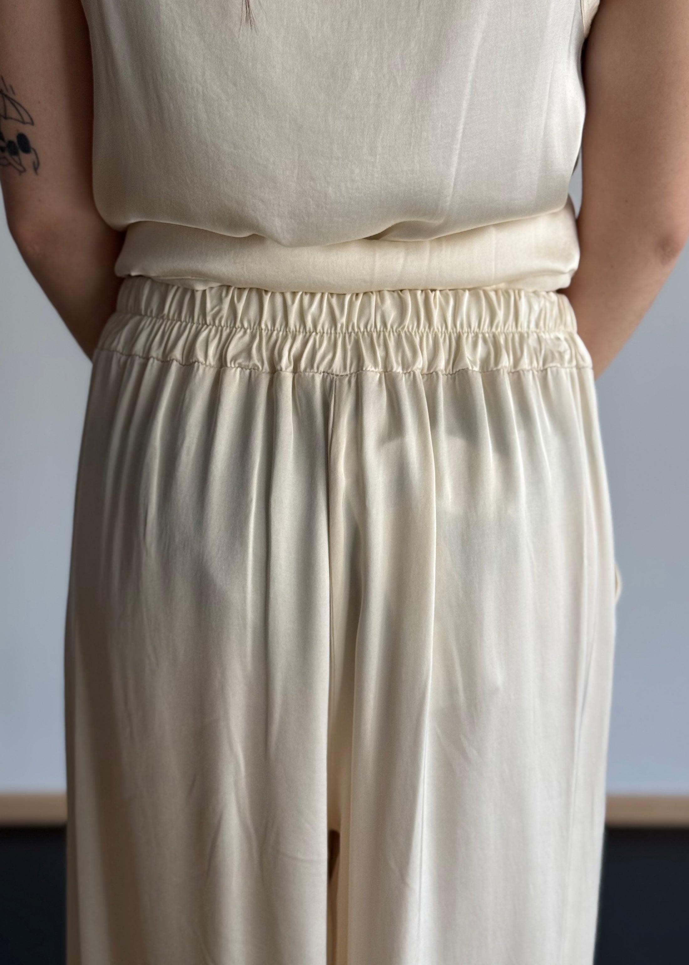 Pantalone ZAHJR a palazzo latte