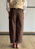 Carica l'immagine nel visualizzatore della galleria, Pantalone balloon ZAHJR moro
