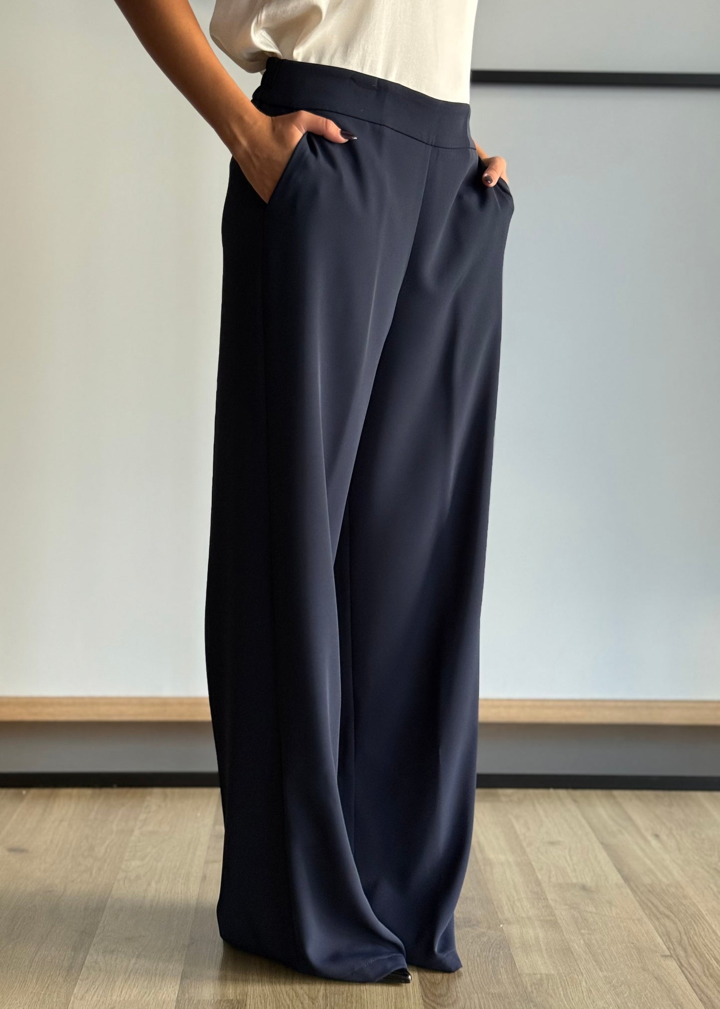 Tailleur giacca e pantalone -KONTATTO